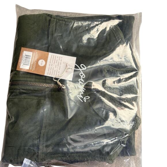 Goumi Sherpa/Corduroy Reversible Vest - Spruce NWT 10-12 y - Picture 4 of 4